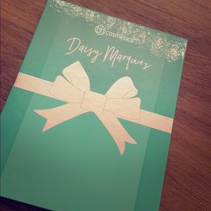 Daisy Marquez bh cosmetics pallete